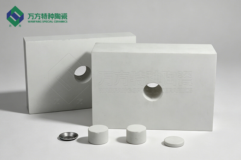 92耐磨陶瓷衬砖（焊接型）